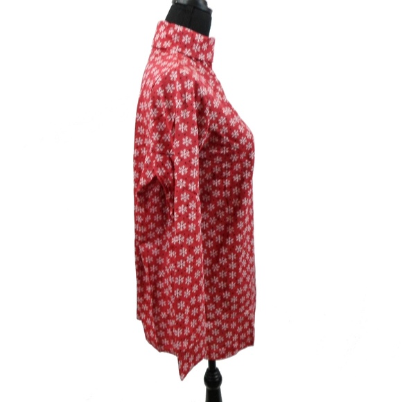 Red Snowflake Turtleneck - Picture 5 of 8